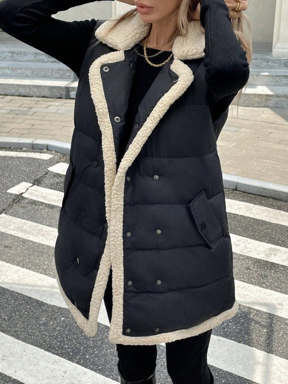 Black Casual Women's sherpa detailed Geometric Quilted Padded Sleeveless Vest - Picture 2 of 8